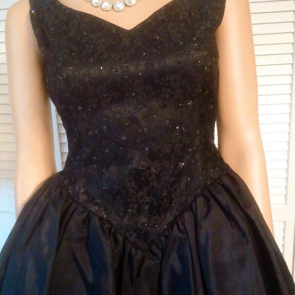 Jessica McClintock Vintage Gunne Sax 1980s  black sequin satin party dress